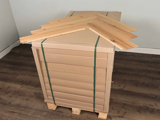 67 m2 parket eiken visgraat - 725 x 130 x 14 mm - afbeelding 4 van  4