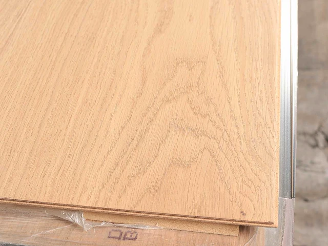 69 m2 parket eiken fineer berry alloc - 2410 x 241 x 10,1 mm - afbeelding 2 van  4