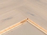69 m2 parket eiken visgraat mutliplank - 750 x 130 x 14 mm - afbeelding 2 van  4