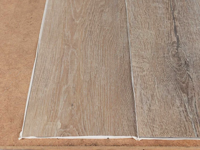 69 m2 pvc zelfklevend stroken - 1219 x 184 x 2,5 mm - afbeelding 2 van  4