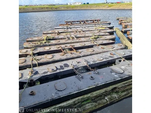 6x aanmeer catamaran/ponton met stootrand - afbeelding 1 van  15