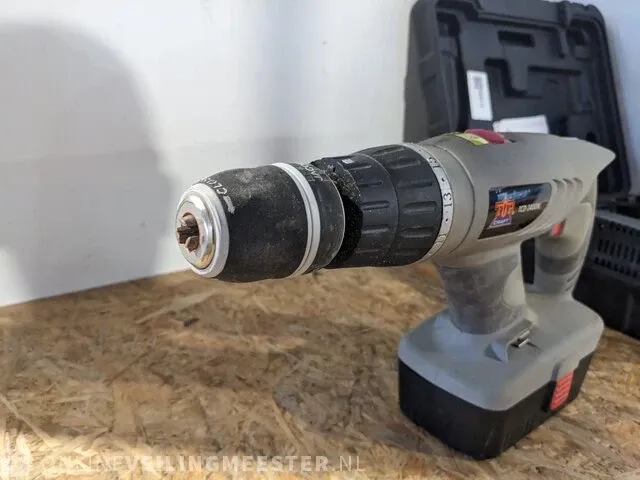 6x accu gereedschap, makita en top craft - afbeelding 28 van  38