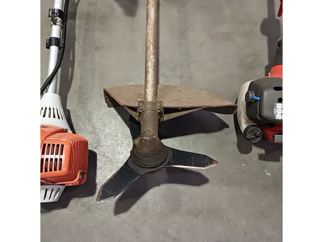 6x bosmaaier, 1x heggenschaar en 1x bladblazer, stihl, dolmar en husqvarna - afbeelding 16 van  34