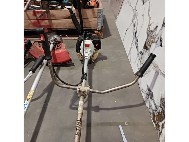 6x bosmaaier, 1x heggenschaar en 1x bladblazer, stihl, dolmar en husqvarna - afbeelding 29 van  34