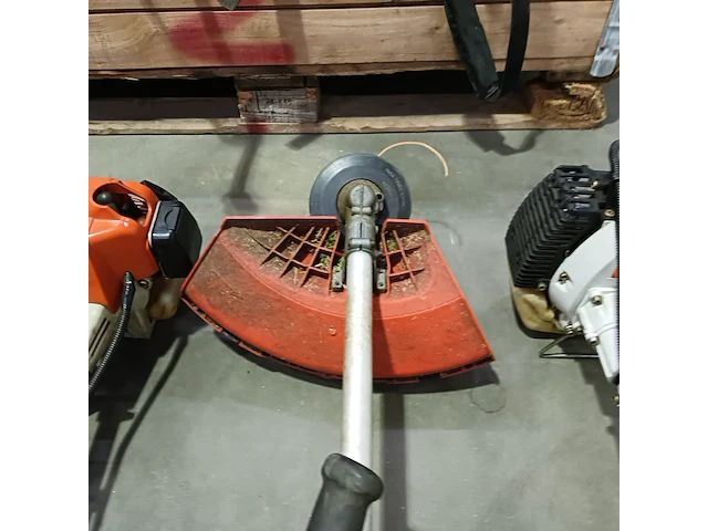 6x bosmaaier, 1x heggenschaar en 1x bladblazer, stihl, dolmar en husqvarna - afbeelding 32 van  34