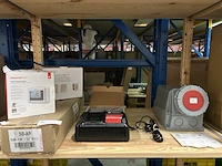 6x bouwmarkt artikelen w.o. thermosstaat, sleutelkast w.o. honeywell, sygonix - afbeelding 1 van  7