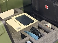 6x centrifuge, 3x blaasvolumemeter en 2x patiënten monitor, o.a diamed-id, verathon - afbeelding 12 van  12