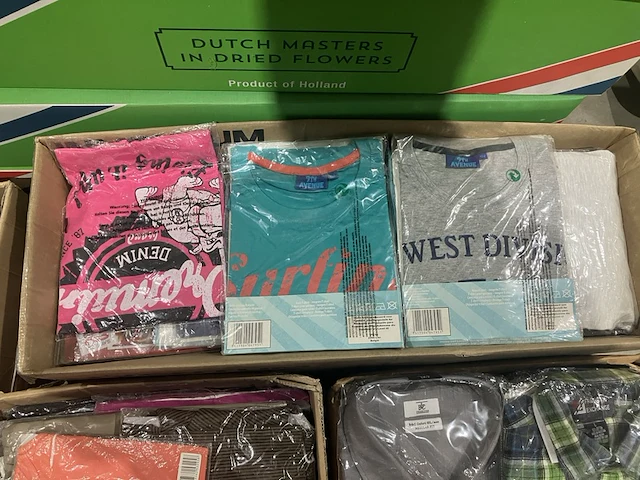 6x dozen kleding - afbeelding 2 van  8