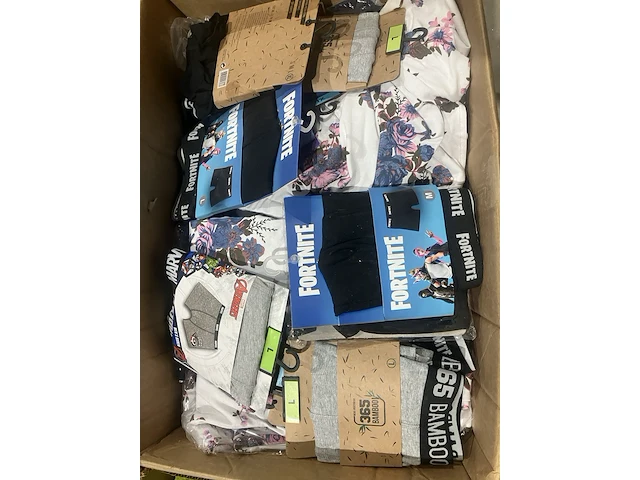 6x dozen mixkleding - afbeelding 8 van  14