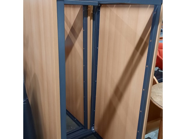 6x kantinetafel en 2x salontafel - afbeelding 4 van  4