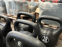 6x kettlebell (2x 10kg, 4x 8kg) - afbeelding 3 van  4