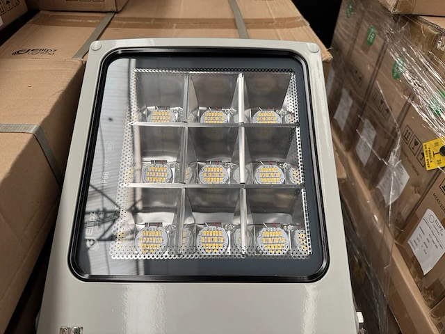6x led flood light fl1 135w 4000k ellipz lighting - afbeelding 3 van  6