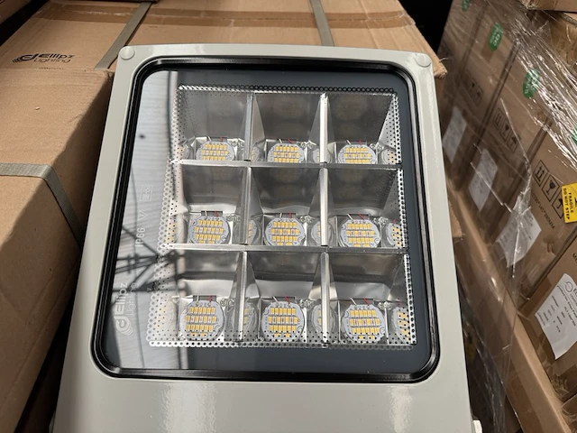 6x led flood light fl1 135w 4000k ellipz lighting - afbeelding 3 van  5