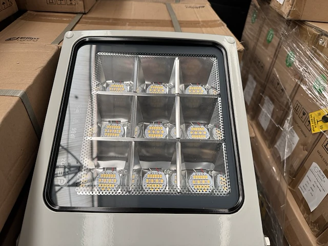 6x led flood light fl1 135w 4000k ellipz lighting - afbeelding 3 van  5