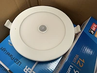 6x led panel light met sensor 12w 3000k 155x155 mm beghler - afbeelding 2 van  4