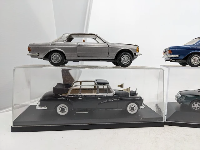 6x miniatuur o.a. maisto - afbeelding 2 van  4