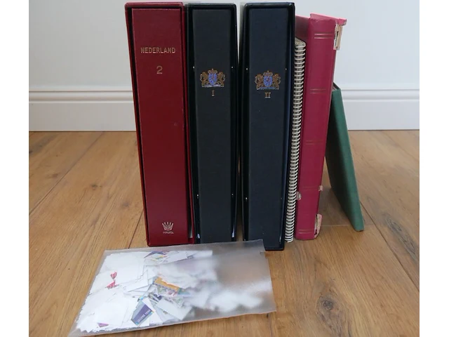 6x postzegelverzameling , 3 davo album, 1 importa albume en 2 gewone albums, nederland en wereld, vanaf 1852 tot met - afbeelding 2 van  3
