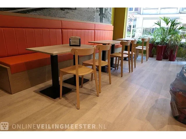 6x restauranttafel met 6x houten stoel - afbeelding 1 van  9