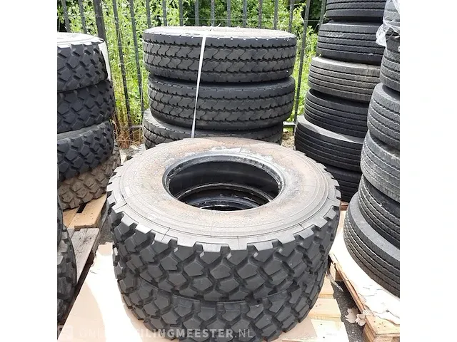 6x vrachtwagenband michelin, o.a xzy-2 / xzl - afbeelding 1 van  9