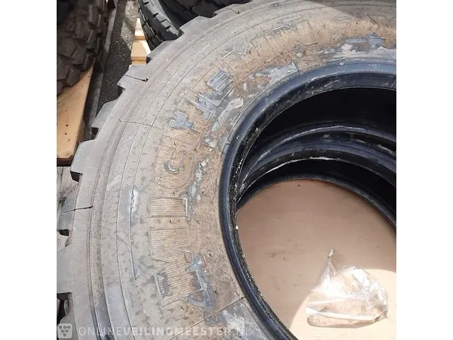 6x vrachtwagenband michelin, o.a xzy-2 / xzl - afbeelding 2 van  9