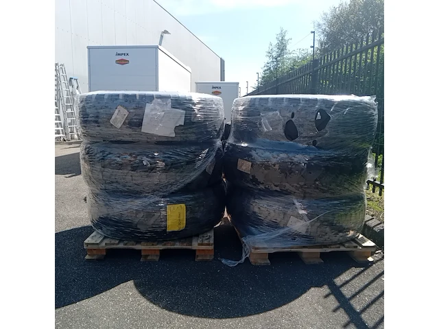 6x vrachtwagenband, michelin, xha - afbeelding 1 van  9