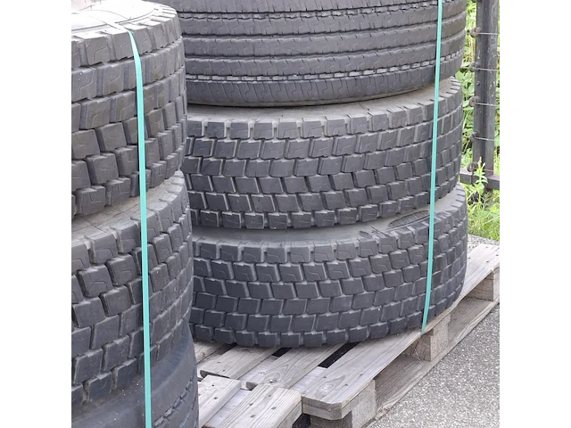 6x vrachtwagenband op velg, michelin, xde 2+, xze2+ - afbeelding 6 van  14