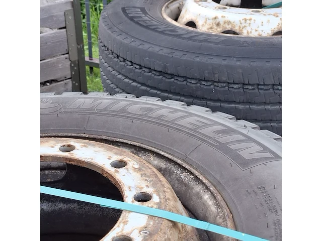 6x vrachtwagenband op velg, michelin, xde 2+, xze2+ - afbeelding 8 van  14