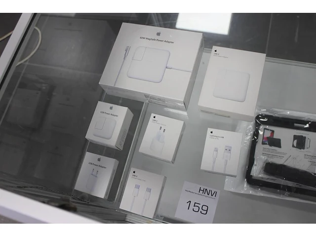 7 adapters apple in diverse maten en uitvoeringen - afbeelding 1 van  2