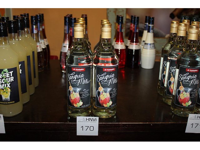 7 flessen sangria mix. - afbeelding 1 van  2