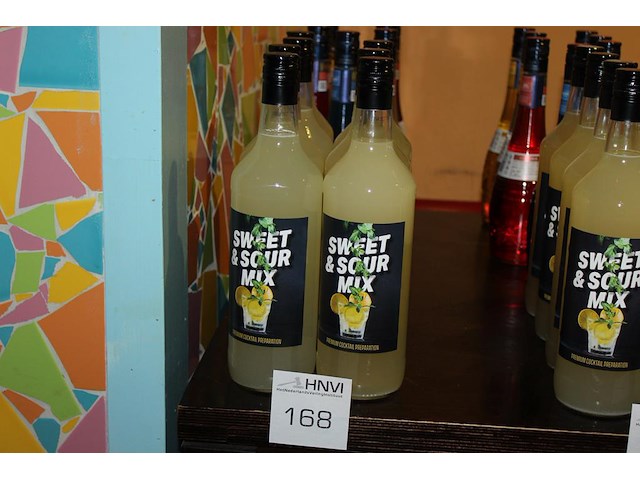 7 flessen sweet & sour mix - afbeelding 1 van  2