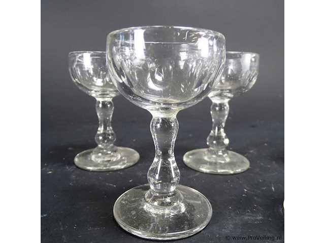 7 kristallen glazen - afbeelding 4 van  5