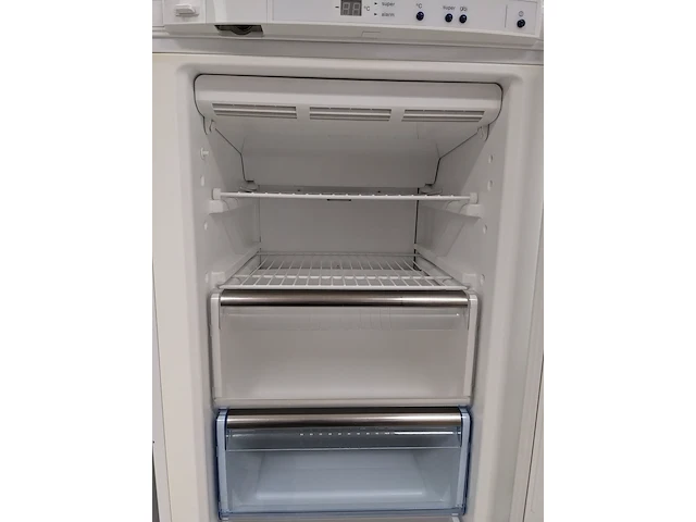 7 lades vriezer bosch, gsn28a20, wit - afbeelding 6 van  8