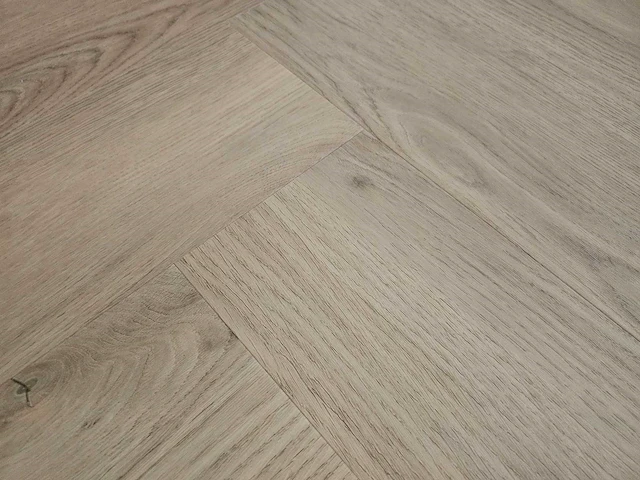 7 m2 pvc spc click visgraat - 750 x 150 x 6 mm - afbeelding 1 van  3