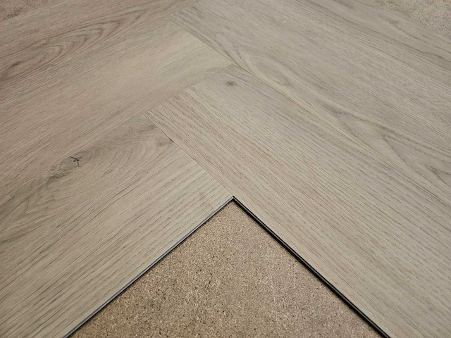 7 m2 pvc spc click visgraat - 750 x 150 x 6 mm - afbeelding 2 van  3