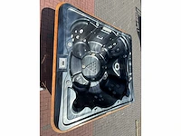 7 persoons jacuzzi en buitenspa - afbeelding 2 van  24