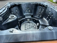 7 persoons jacuzzi en buitenspa - afbeelding 9 van  24