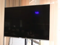 70 inch smart tv philips 70pus7555/12 met afstandsbediening. let op: exclusief standaard.