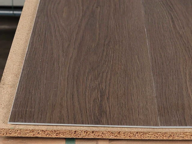 70 m2 pvc spc click plank met xps onderlaag - 1220 x 228 x 5 mm - afbeelding 2 van  4