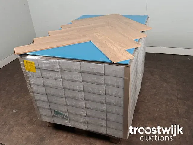 71 m2 visgraat laminaat - 628 x 157 x 10 mm - afbeelding 4 van  4