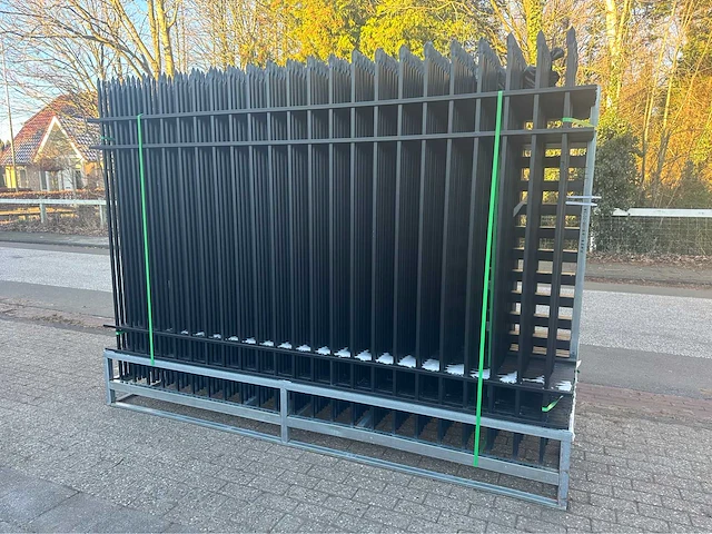 72 m spijlen hekwerk (24x) - afbeelding 1 van  6