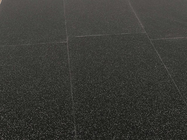 72 m2 pvc spc click tegel - 610 x 305 x 5,8 mm - afbeelding 1 van  4