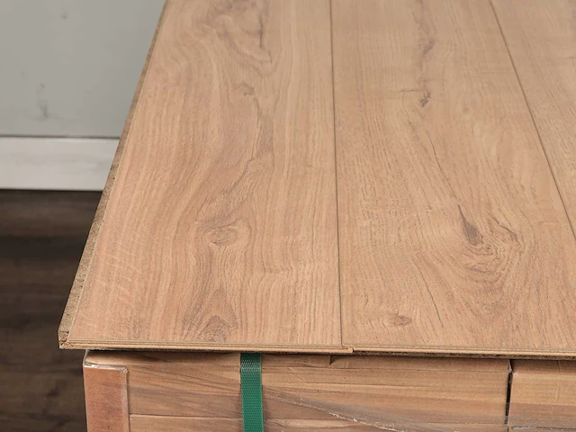 74 m2 laminaat plank - 1285 x 192 x 12 mm - afbeelding 2 van  4