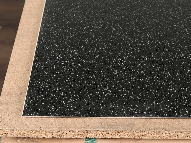 74 m2 pvc spc click tegel - 610 x 305 x 5,8 mm - afbeelding 2 van  3