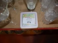 76 kristallen glazen, 28 glazen, 18 glazen onderzetters, 6 glazen kommetjes, 3 glazen asbakken - afbeelding 2 van  9
