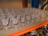 76 kristallen glazen, 28 glazen, 18 glazen onderzetters, 6 glazen kommetjes, 3 glazen asbakken - afbeelding 7 van  9