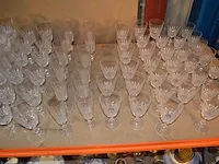 76 kristallen glazen, 28 glazen, 18 glazen onderzetters, 6 glazen kommetjes, 3 glazen asbakken - afbeelding 8 van  9