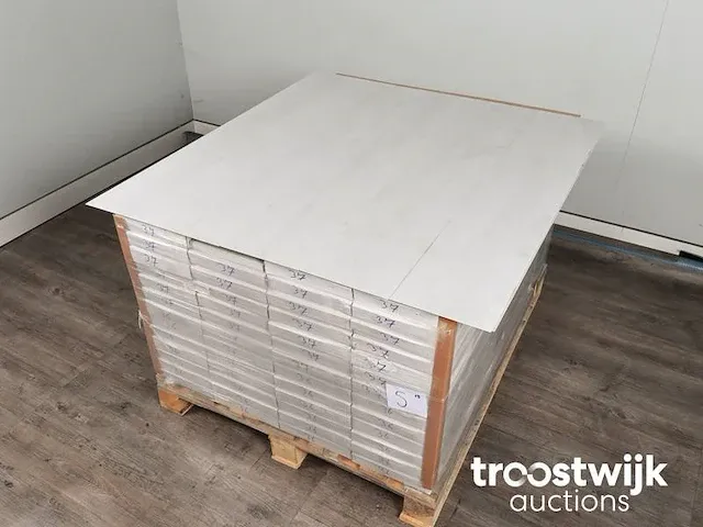 77 m2 pvc-click stroken - 1220 x 230 x 4,5 mm - afbeelding 3 van  4
