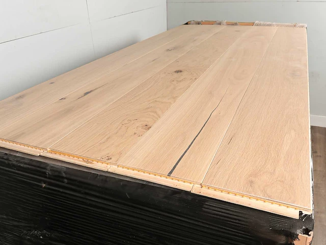 78 m2 parket eiken xl mutliplank - 2000 x 187 x 15 mm - afbeelding 2 van  4