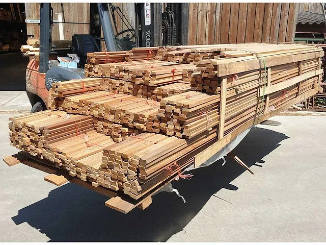 780 meranti latten totaal 2380 lm - afbeelding 1 van  6