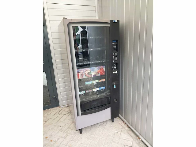 787f - vending machine - afbeelding 1 van  4
